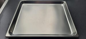 Sauberes Backofen-Blech nach Reinigung durch Sin Reinigung in Rupperswil im Aargau